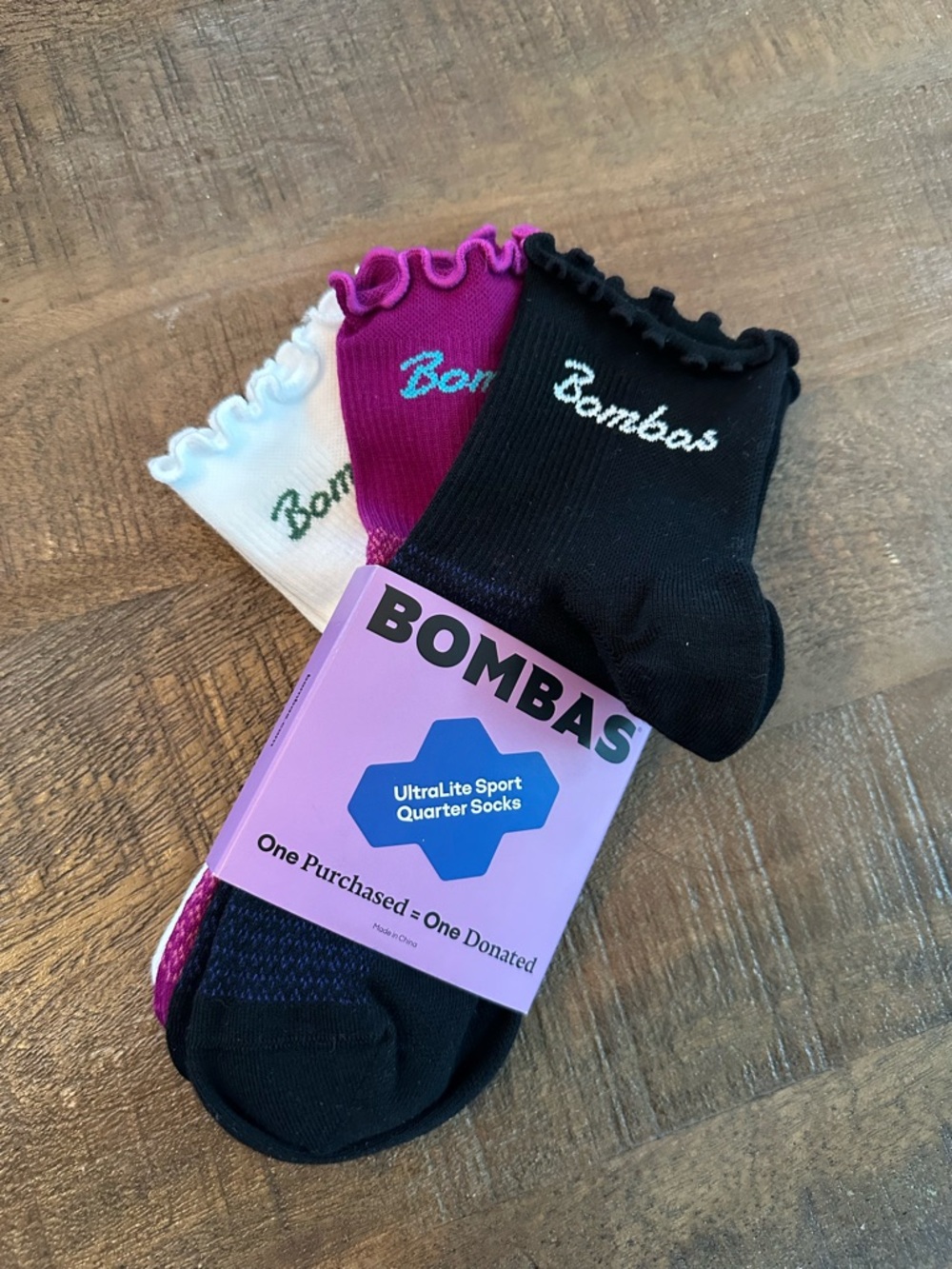 NEW Bombas UltraLite Sport Ruffle Quarter Socks - Black, Pink, White